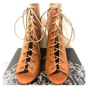 lace up booties